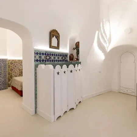 Qasar Luxury - In Capri's Piazzetta Capri