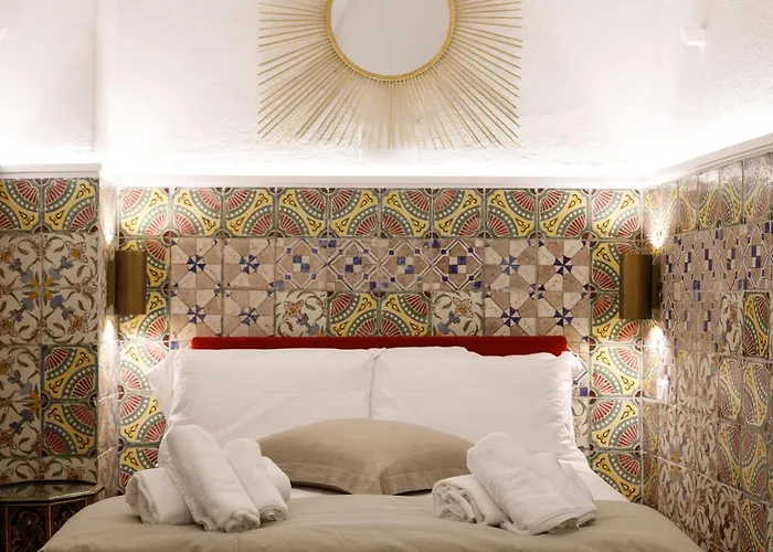 Qasar Luxury - In Capri's Piazzetta Daire *