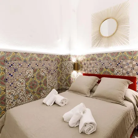 Qasar Luxury - In Capri's Piazzetta Apartment *